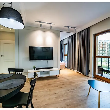 Apartment Oasis - 2,4 Km To Baltic Sea & 3 Km To Polsat Arena *