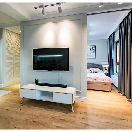 Oasis - 2,4 Km To Baltic Sea & 3 Km To Polsat Arena 公寓