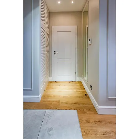 Oasis - 2,4 Km To Baltic Sea & 3 Km To Polsat Arena Διαμέρισμα *