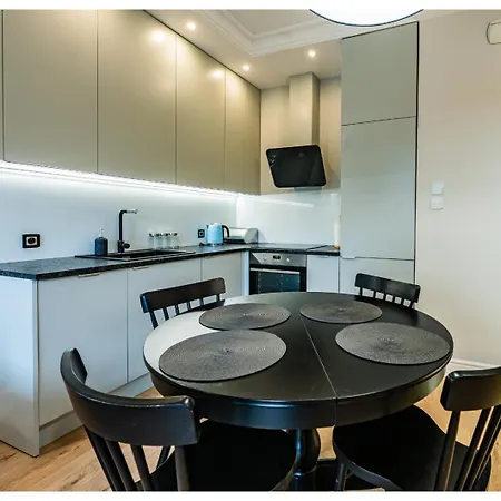 Oasis - 2,4 Km To Baltic Sea & 3 Km To Polsat Arena Appartement *