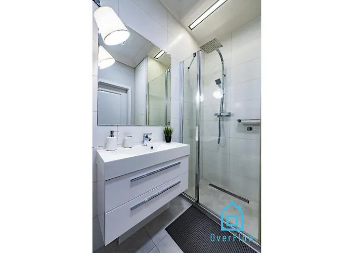 Oasis - 2,4 Km To Baltic Sea & 3 Km To Polsat Arena Apartmán