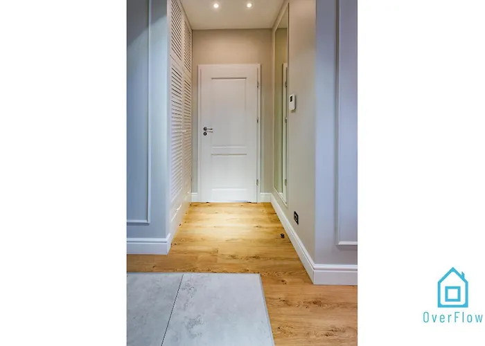 Oasis - 2,4 Km To Baltic Sea & 3 Km To Polsat Arena アパート *